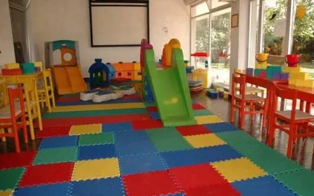 Los Nidos Holiday Resort Bungalows