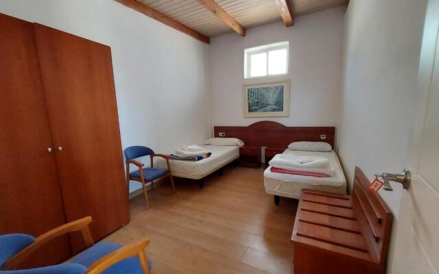 Room in Guest room - 310 Habitacion de 2 camas individuales