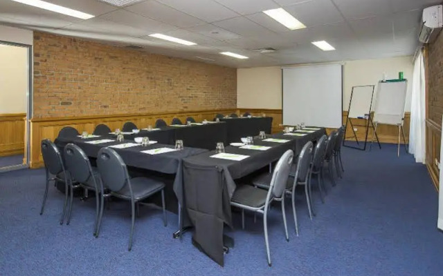 Ibis Styles Canberra Eagle Hawk