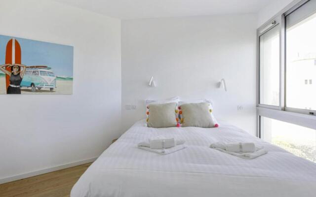 Quiet Flat With Terrace And Amazing View On The Ocean In Biarritz Welkeys