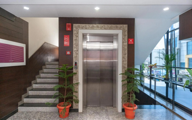 Hotel Sumi Palace