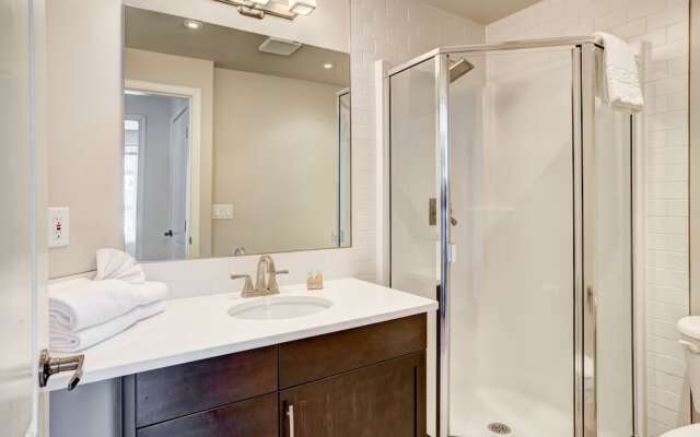 Suite Digs Genesis
