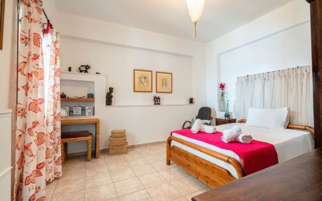 Maroussa's Apartment's