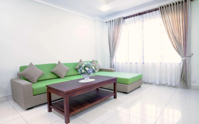 Hampton Hotel & Apartment