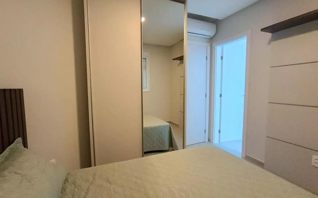 194 - Lindíssimo Dúplex 04 dormitórios em Mariscal