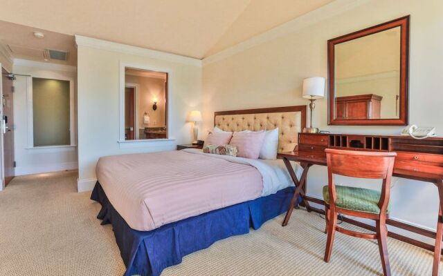 Poets Cove Resort & Spa