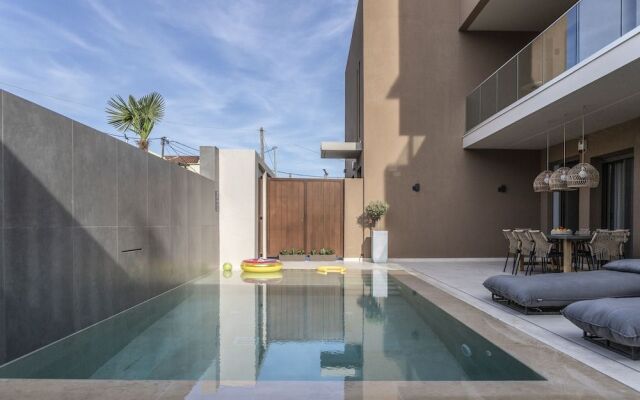 Salina SPA Villas - with PRIVATE ECO-POOL, SAUNA & Hot Tub