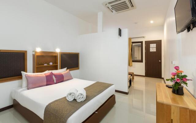 The Lantern Hostel and SPA