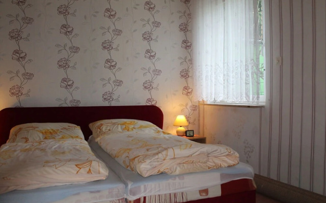 Welcoming Bungalow in Marlow With Terrace