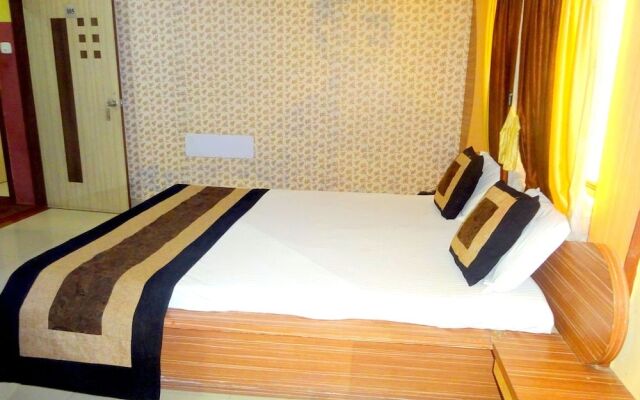 Hotel Raj Palace by Sky Stays