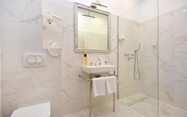 Heritage Jupiter Luxury Hotel