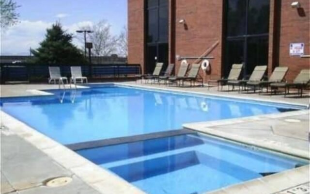 Radisson Hotel Denver Southeast