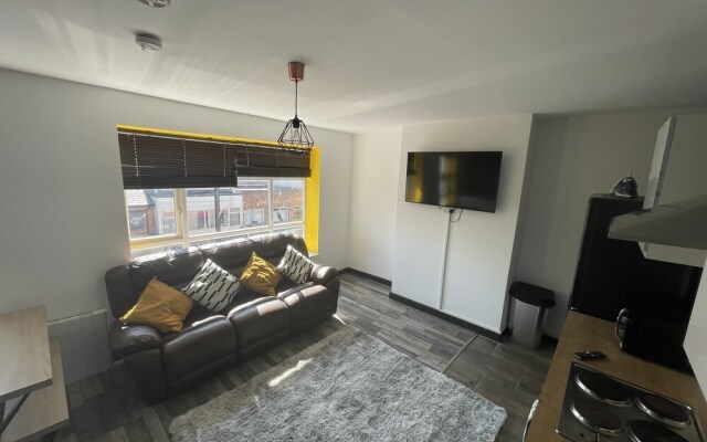 The Willow - Superb Spacious 3 Bed Room Apartment