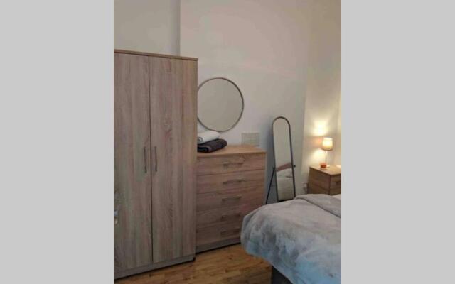 The Bay Apartment - 10 Mins from WMC