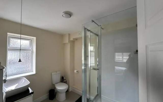 Flat With the View in Stroud