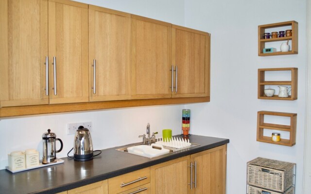 Cosy Home In Edinburgh