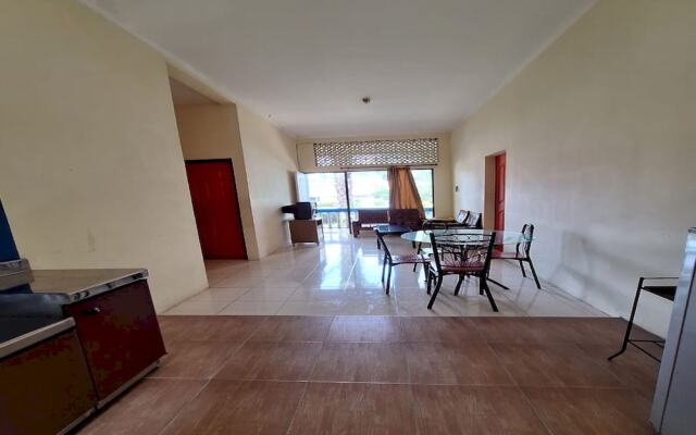 OYO 93280 Villa Efita
