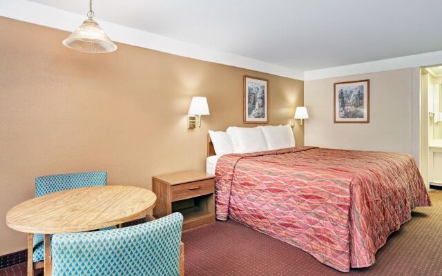 Knights Inn Charleston