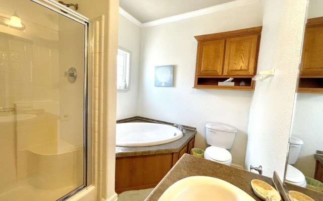 Mermaid Mansion 3 Bedroom Home by Redawning