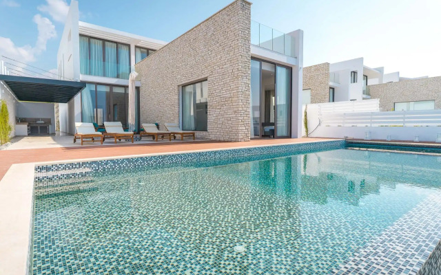Cap St. Georges Villas