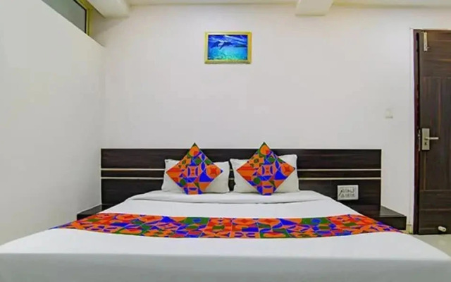 Fabhotel Grand Raj