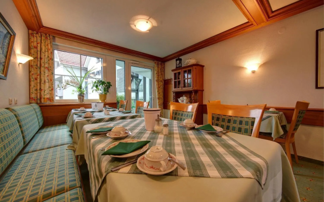 Hotel Adler