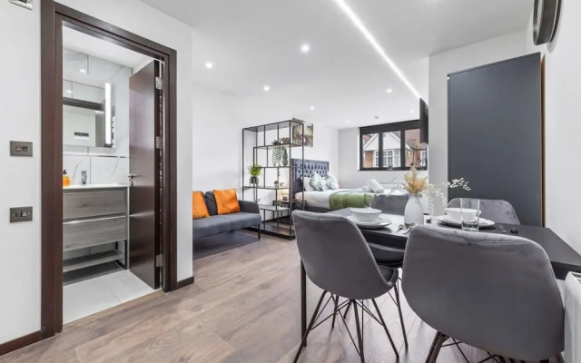 Luxury Flat in North West London
