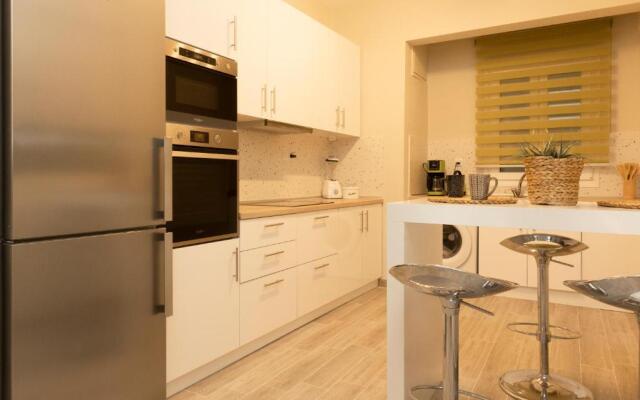 Alchemia, beautiful spacious apartment in Giannitsa