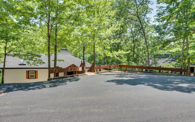 Spacious Decks & Dock: Margaritaville Home!