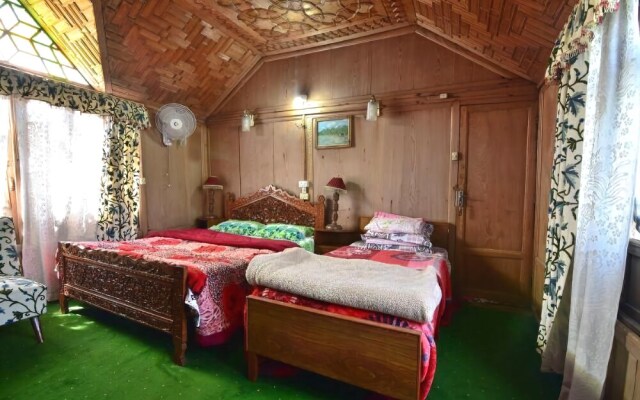 Houseboat