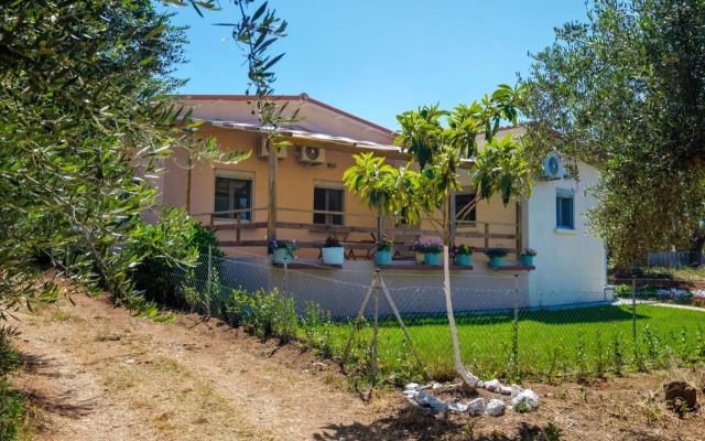 Rikia Seaside House