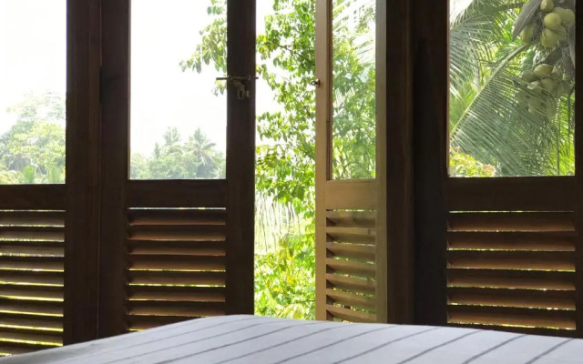 Villa Sooriya Weaving