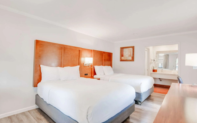 Ramada by Wyndham Mountain View