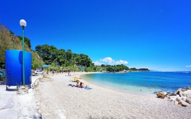 Comfort Apt.w.balcony Near Beach,marjan and Center
