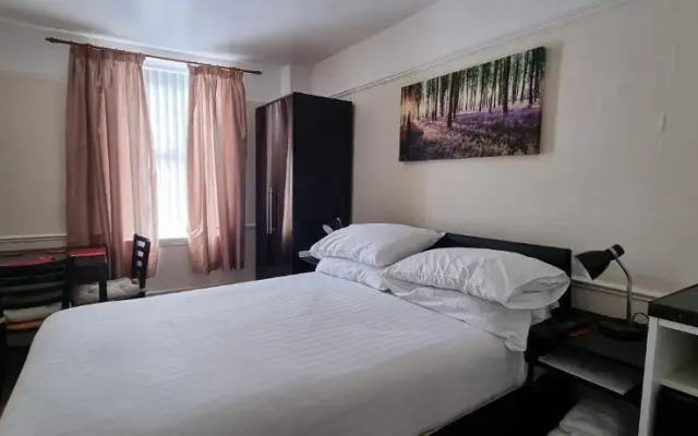 Comfort Rooms