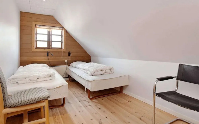 6 Person Holiday Home in Blavand