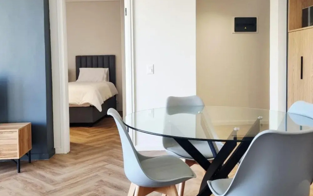 CENTURY CLUB - Luxury Apartment Hotels