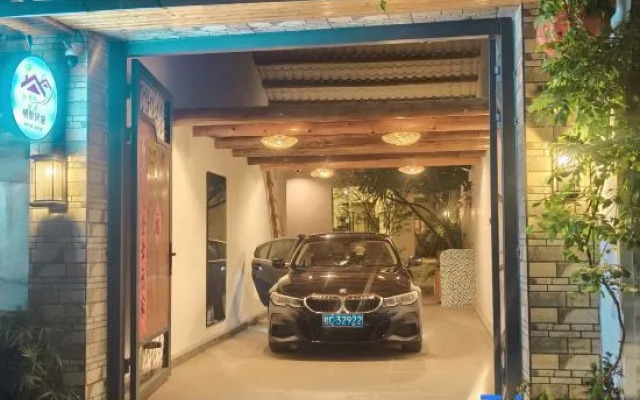 Qixi Homestay (Guilin Railway Station Vientiane City Branch)