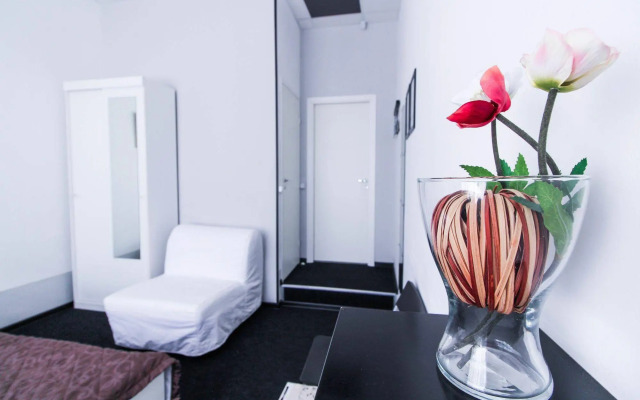 SuperHostel on Mayakovskogo 27