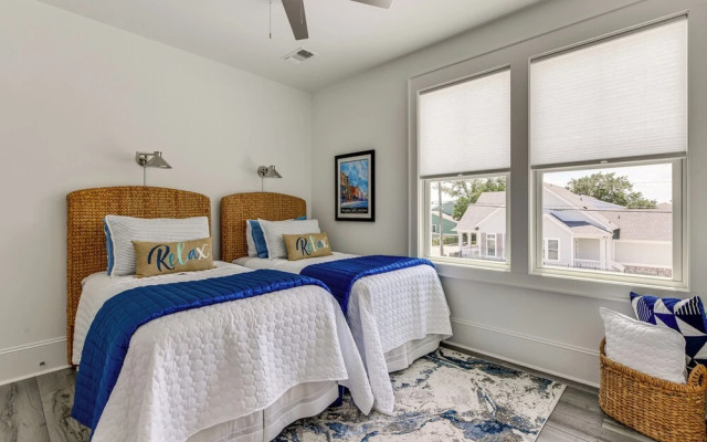 Walk to Pass Christian Beach: Stunning Family Home
