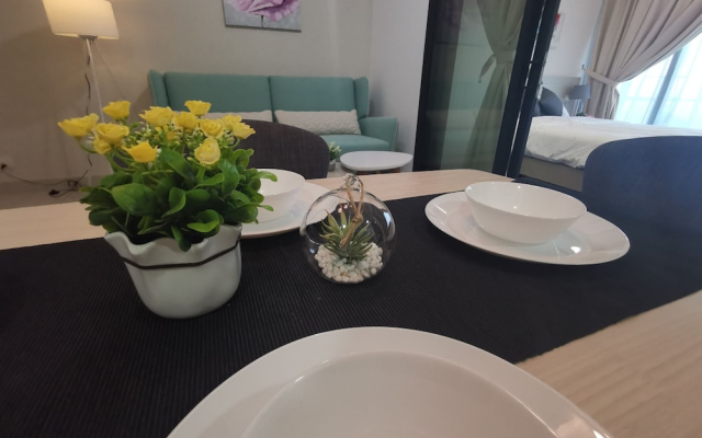 Almas Puteri Harbour By Squarenest