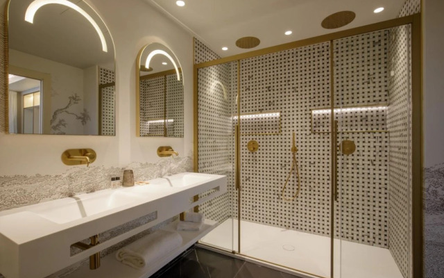 Ambasciatori Suite Hotel