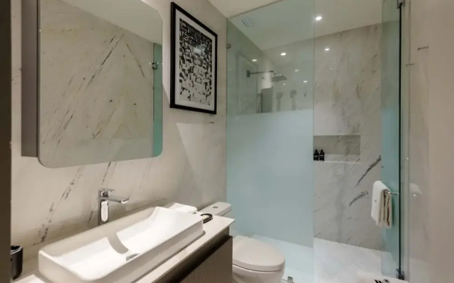 w Prestigious 3BR w Terrace in Polanco