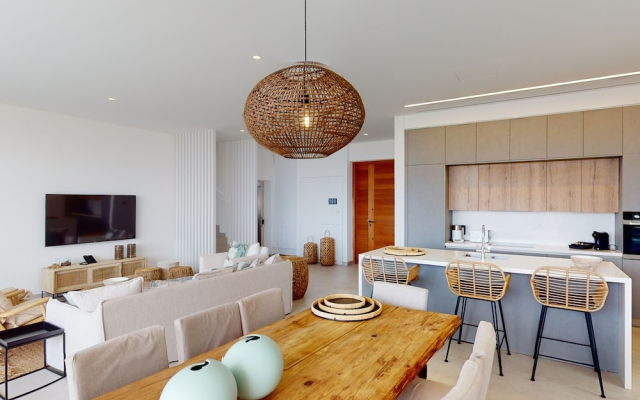 Sanders Konnos Bay Nefeli - Fabulous 5-bedroom Villa On the Beach Front
