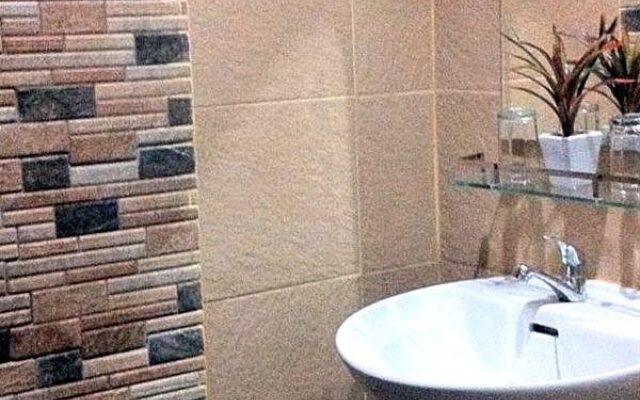 Aryani Suites