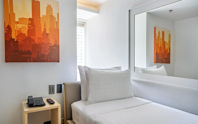 The Mini Suites - Eton Tower Makati