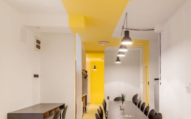 Essential Hostel