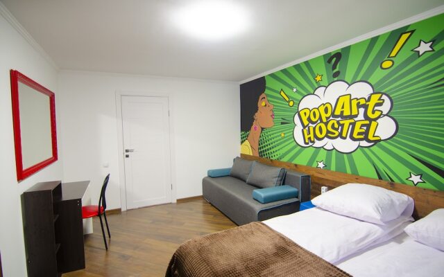 Pop Art Hostel Rynok Square