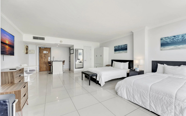 Ocean Manor Beach Hotel