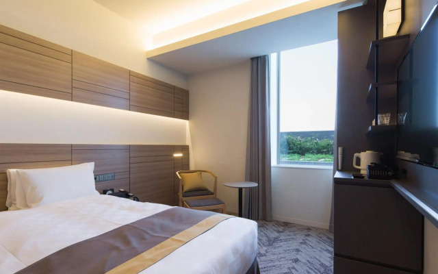 Nippon Seinenkan Hotel